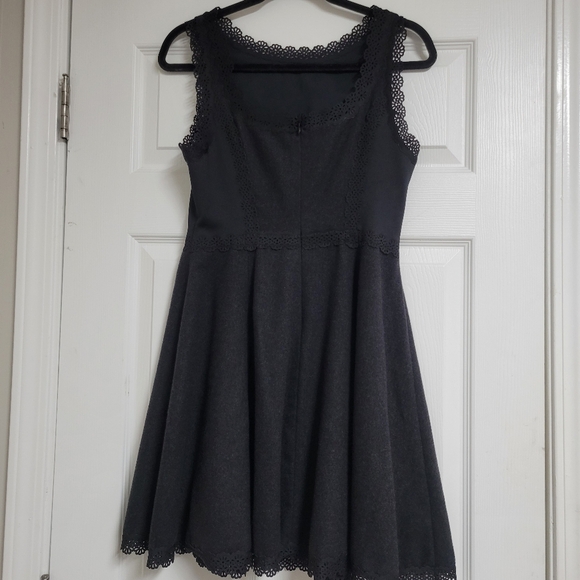 Susana Monaco Black Laser Trim Fit And Flare Dress - Picture 2 of 9